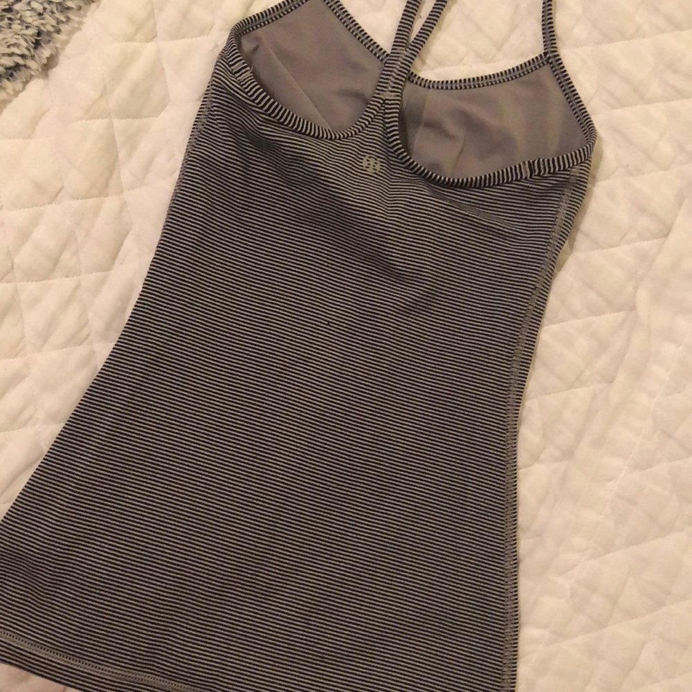 Lululemon Y tank